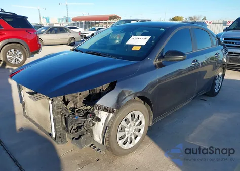 2024 Kia Forte Lx z USA, uszkodzony, nr VIN 3KPF24AD1RE835946